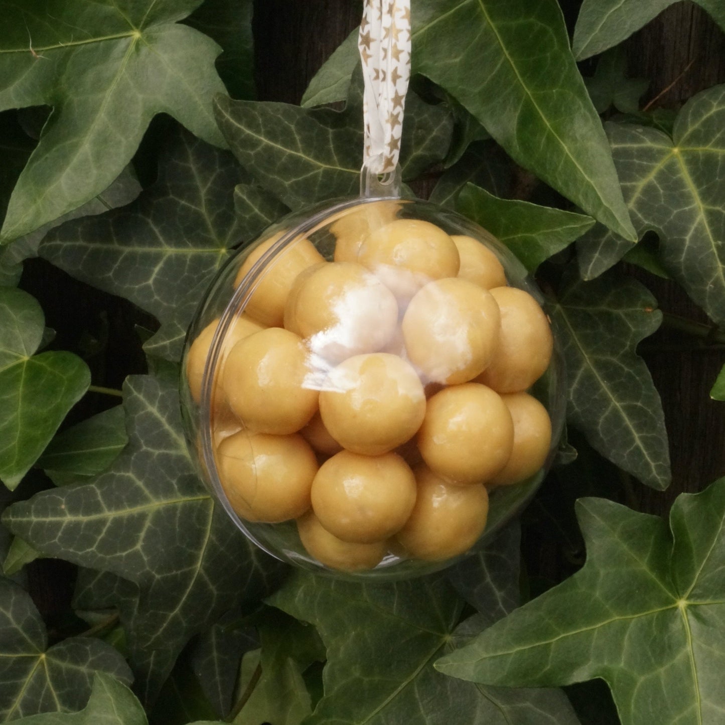 Tropical Dragées Bauble